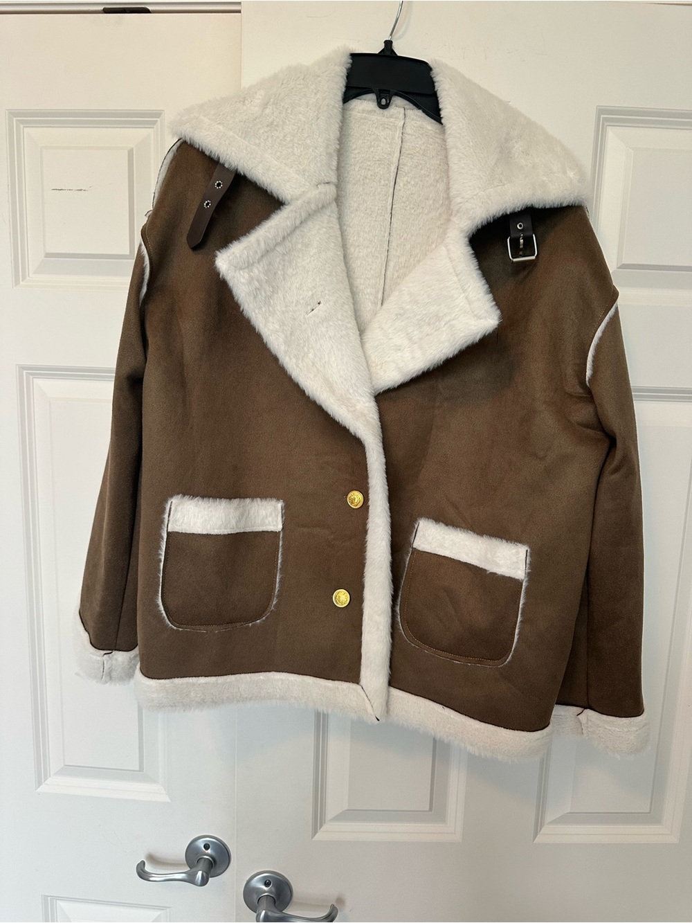 Classic Brown Faux-Shearling Women’s Jacket with White Trim